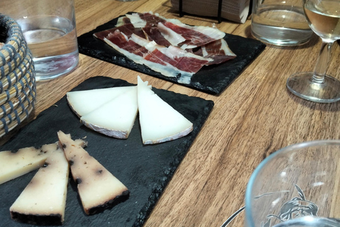 Chef-led Seville tapas tour /Authentic dishes & local wines