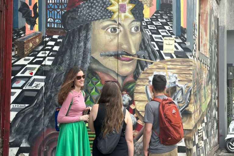 Recorrido alternativo a pie por BucarestRecorrido por el arte callejero