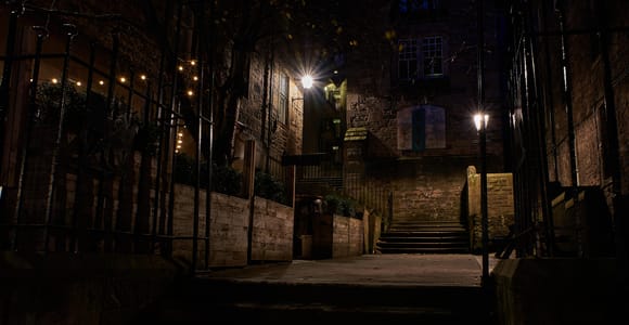 Edinburgh: Dark Secrets of the Old Town Ghost Walking Tour