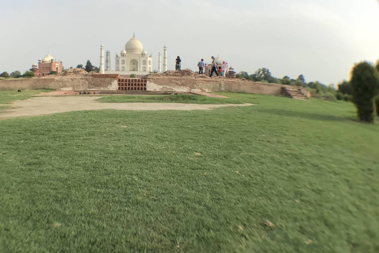 From Delhi: Agra Day Trip with Taj Mahal and Agra FortAC Car and Tour Guide Service Only