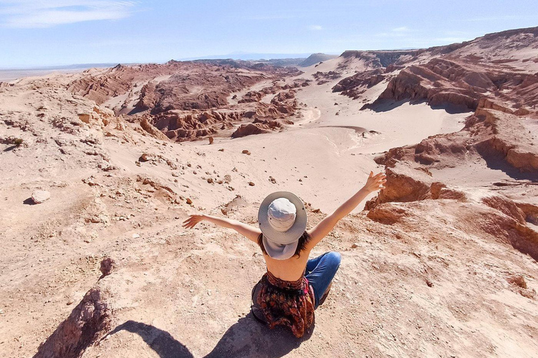 San Pedro de Atacama: Moon Valley and Hidden Lagoons Tour