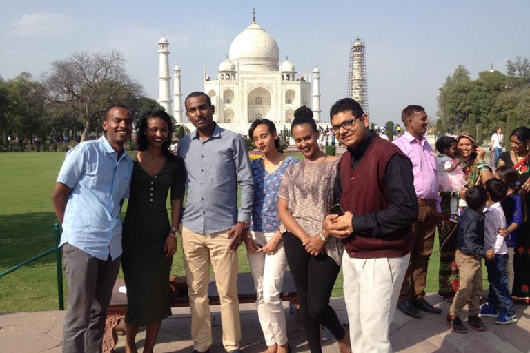 Private Golden Triangle Tour 3 Night/4 Days - All Inclusive 4-Day Tour with Accomodation at 3-Star Hotels