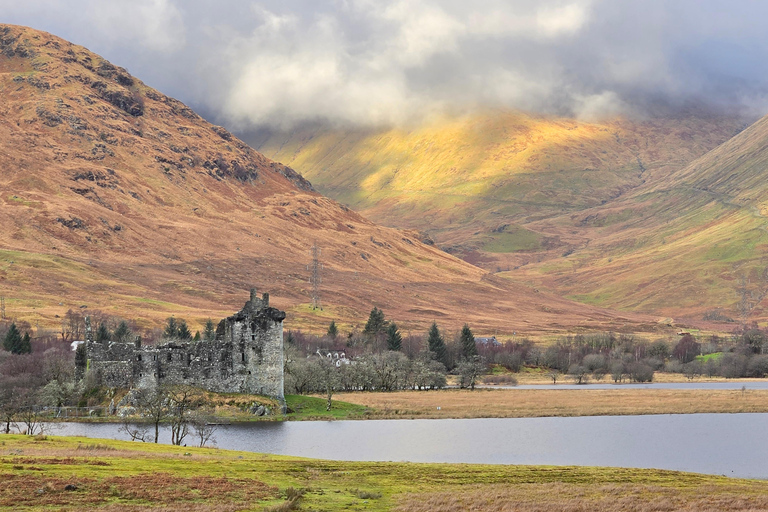 Greenock: Stirling Castle, Kelpies, & Luss Day Trip