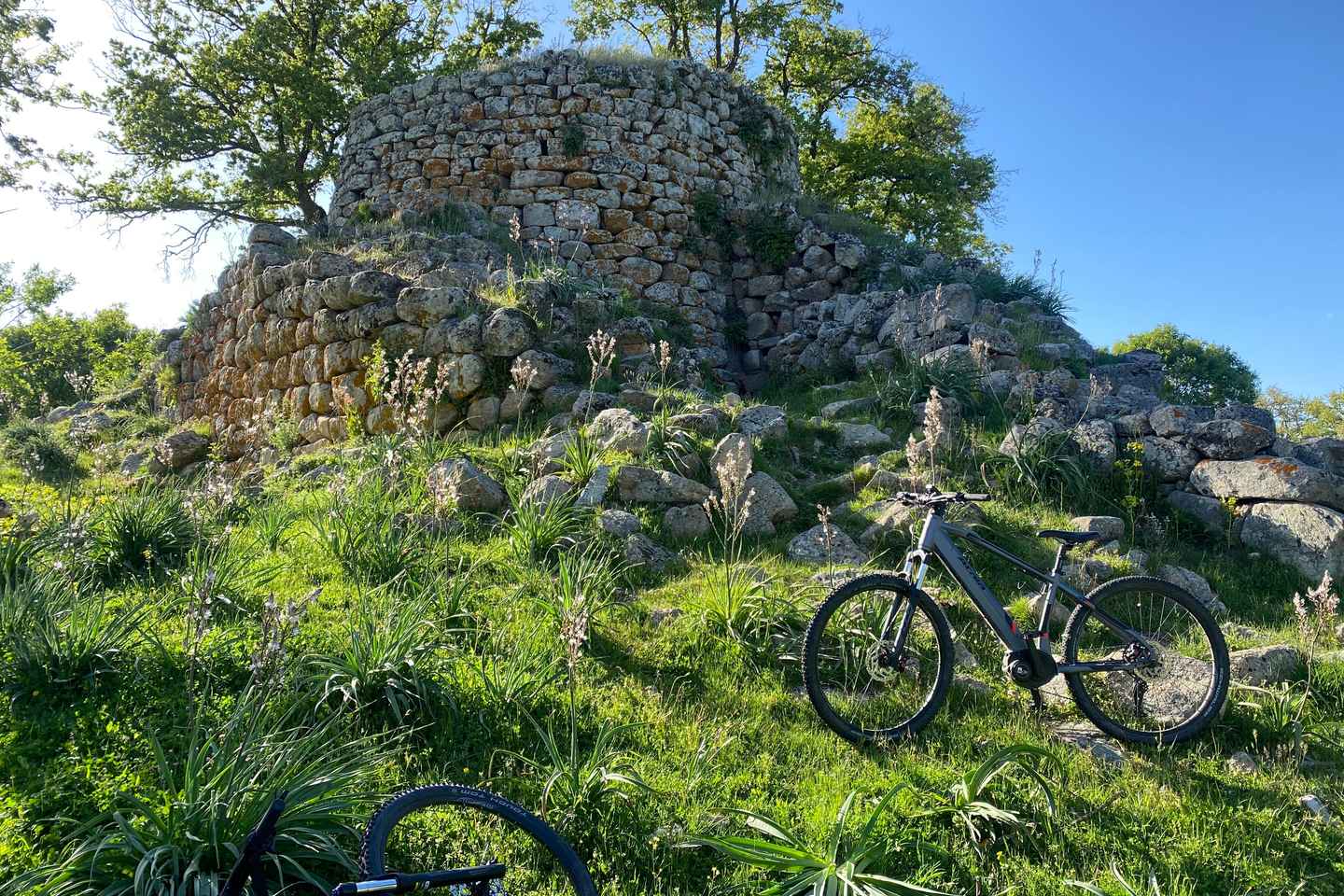 Fonni: tour in bici alla scoperta dei nuraghi