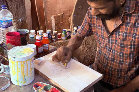Kandy: Local Artisan Wood Carving Hand-Painting Workshop