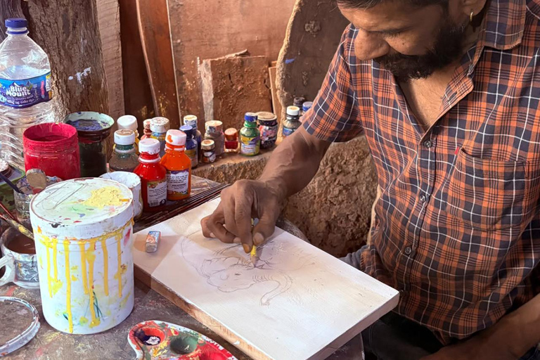 Kandy: Local Artisan Wood Carving Hand-Painting Workshop