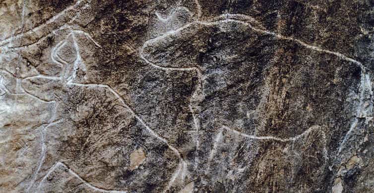 Baku: Gobustan, Mud Volcanoes, Fire Temple, & Yanar Dag Tour photo 11