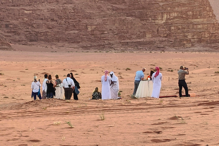 Wadi Rum: Nomadic Survival Skills, Sunset & Zarb Dinner