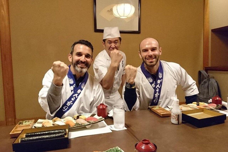 Besuch des Tsukiji Fischmarktes mit Sushi-Herstellung