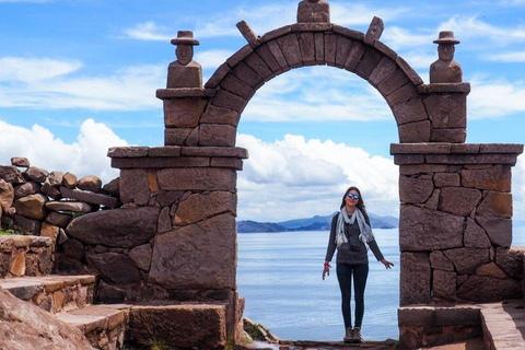 Cusco-Puno: Uros Floating Islands: Culture Floating on Lake Titicaca