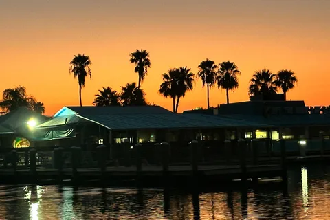 Daytona Beach: Sunrise Cruise on the Atlantic Ocean
