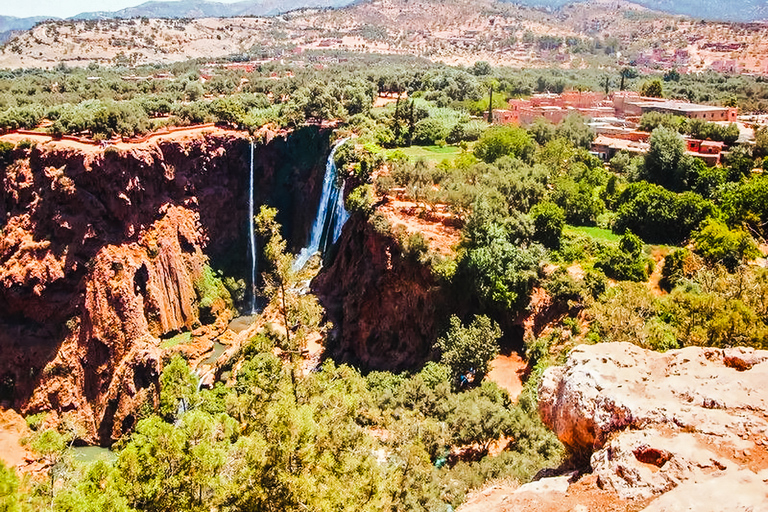 Marrakech: tour a las cascadas de Ouzoud y crucero opcionalTour privado con paseo en barco