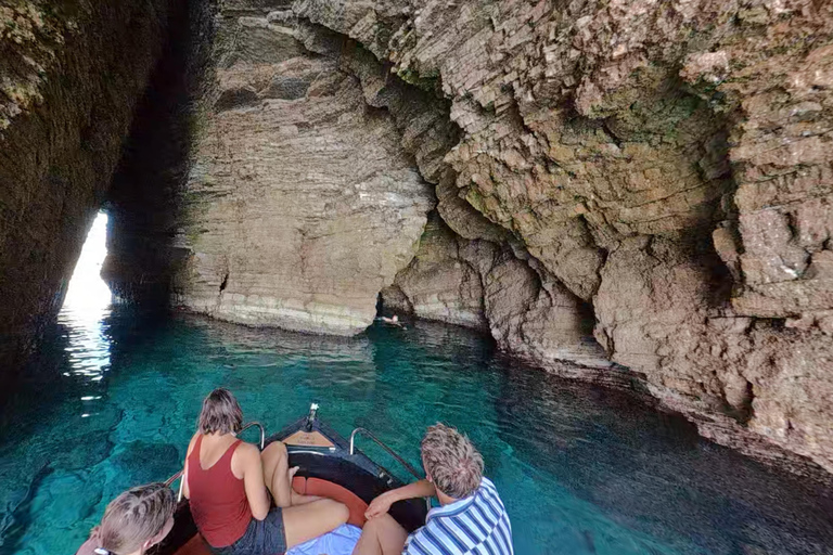 Budva: Private Speedboat Tour with Snorkeling & Swimming Budva: 2hr Private Speedboat Tour with Snorkeling & Swimming