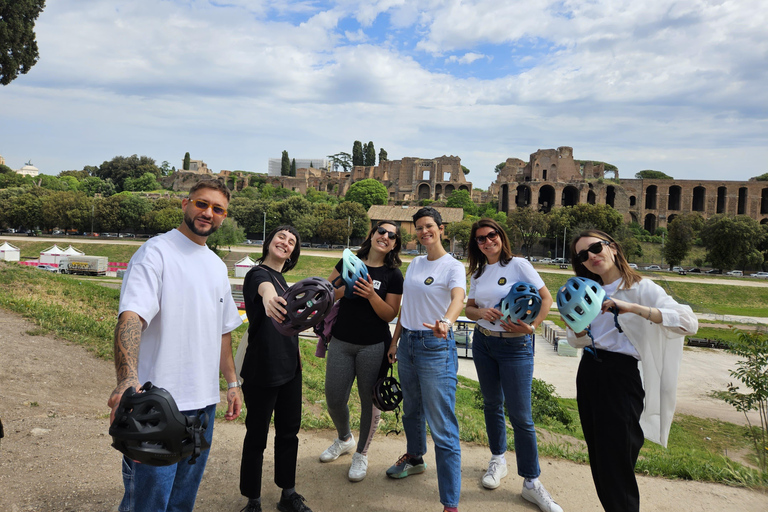 Rome Bike Tour: ride with a local! (and a traditional snack)