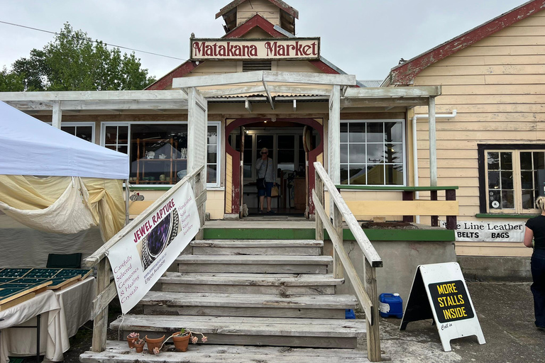 Vanuit Auckland: MATAKANA DORPSMARKT &amp; WIJN/BEELDHOUWKUNST TOUR