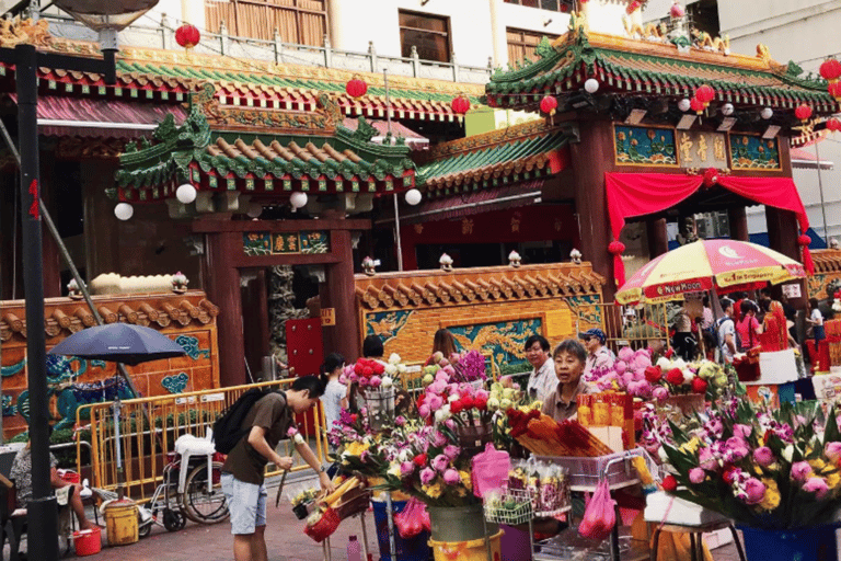 Singapore: Bugis & Kampong Glam Walking Tour with Snacks Faith, Flavours & Art, From Waterloo Street to Haji Lane