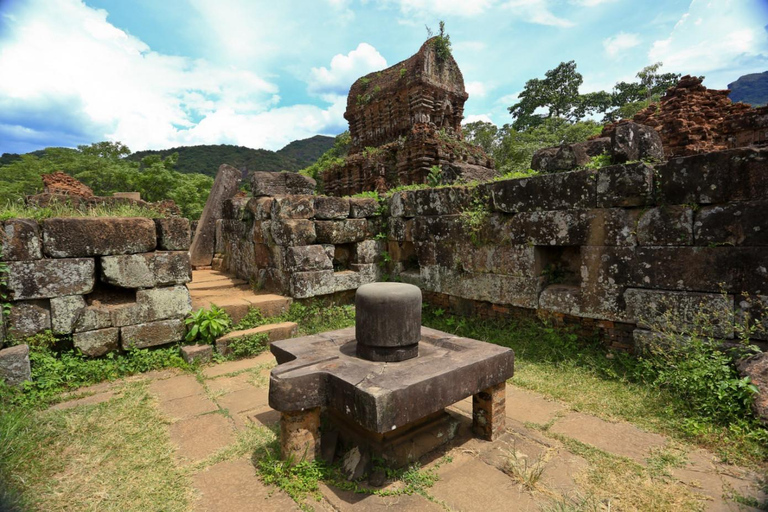 Von Hoi An/Da Nang: Tour zum My Son Heiligtum mit Auto und BootPrivate Tour: Abholung in Hoi An oder Da Nang