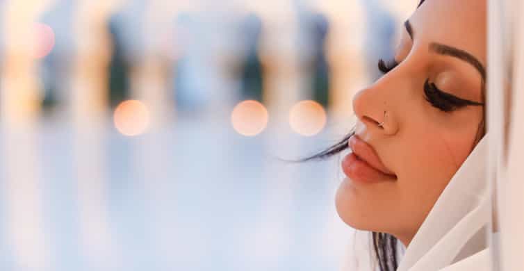 Abu Dhabi: Professional Photoshoot at Sheikh Zayed Mosque photo 1