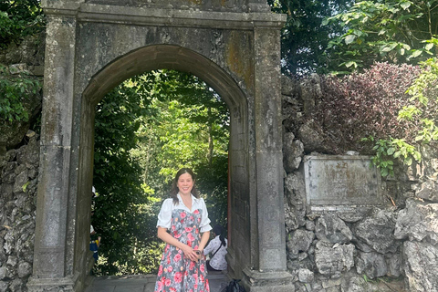 Visite d&#039;une jounée de la pagode des Parfums en groupeVisite d&#039;une jounée de la pagode des Parfums avec téléphérique.