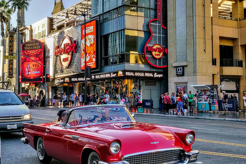 From Silent Movies to Netflix: The Ultimate Hollywood Tour LHollywood Walking Tour with Sign View in Italian