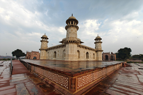 From Delhi: Taj Mahal Sunrise Tour with Elephant SOS Centres Tour with Car, Driver, Ticket, Guide & 5star Meals