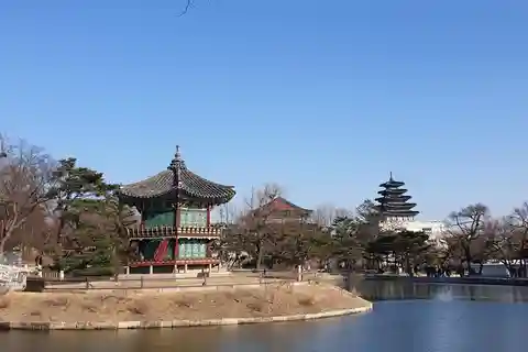 Seúl: Excursión al Palacio de Gyeongbokgung y al Monte Bugak
