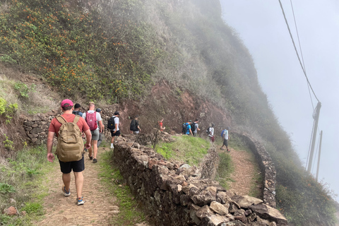 Kultowa wycieczka Cova do Paúl – wycieczka 1-dniowa na Santo Antão promemCova do Paúl: 5-kilometrowa wędrówka na Santo Antão (w tym prom)