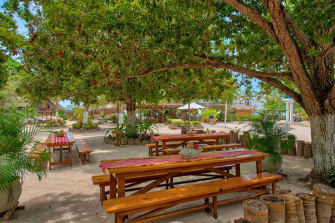 Cartagena: 3 Private Islands Day Trip with Lunch & Drinks