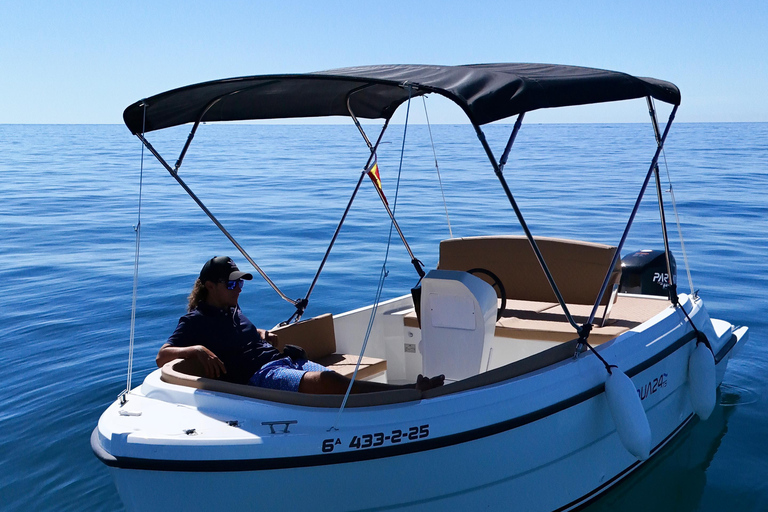 ماربيا: تأجير قوارب بدون ترخيص لمشاهدة الدلافينإيجار لمدة 30 دقيقة