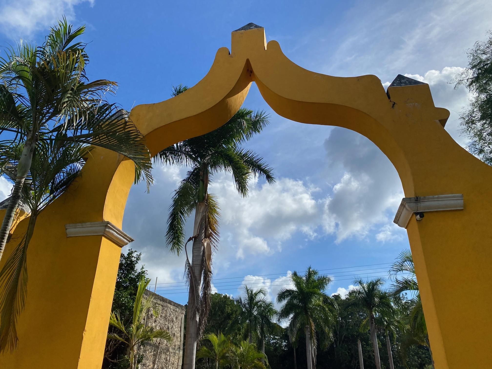 Komm mit auf einen Ausflug durch Campeche – Natur, ehemalige Haciendas und archäologische Stätten warten auf dich!!!