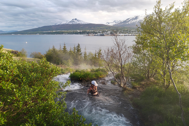 Akureyri: Tandem Kayaking with Geothermal Waterfall Visit