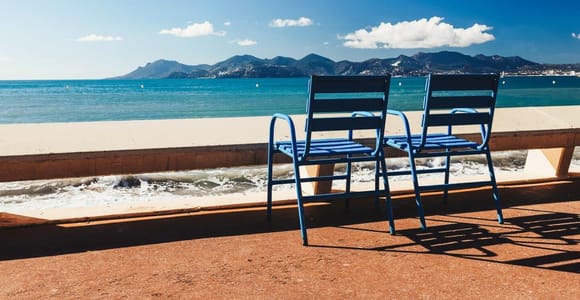Visit Saint Paul de Vence, Antibes, and Cannes: 7-Hour Tour