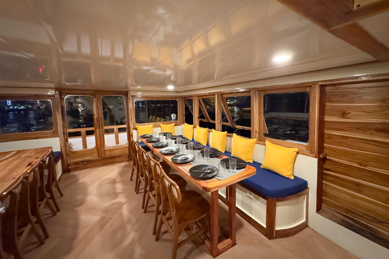 Labuan Bajo: 3-Day Komodo Island Cruise & LandTour, 15 Stops Superior Boat Sharing Room + Overland, Park Fee Excl.