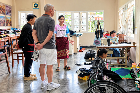 Vientiane: Pottery Workshop, Lao Boxing, & Buddha Park Tour 3 hours: Pottery Workshop only