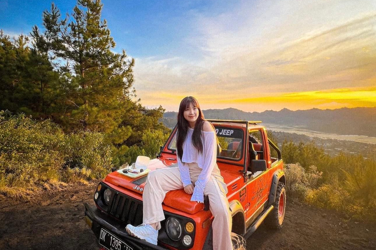 Mount Batur Jeep Sunrise with Breakfast & Photographer Jeep Sunrise + Black Lava Volcano