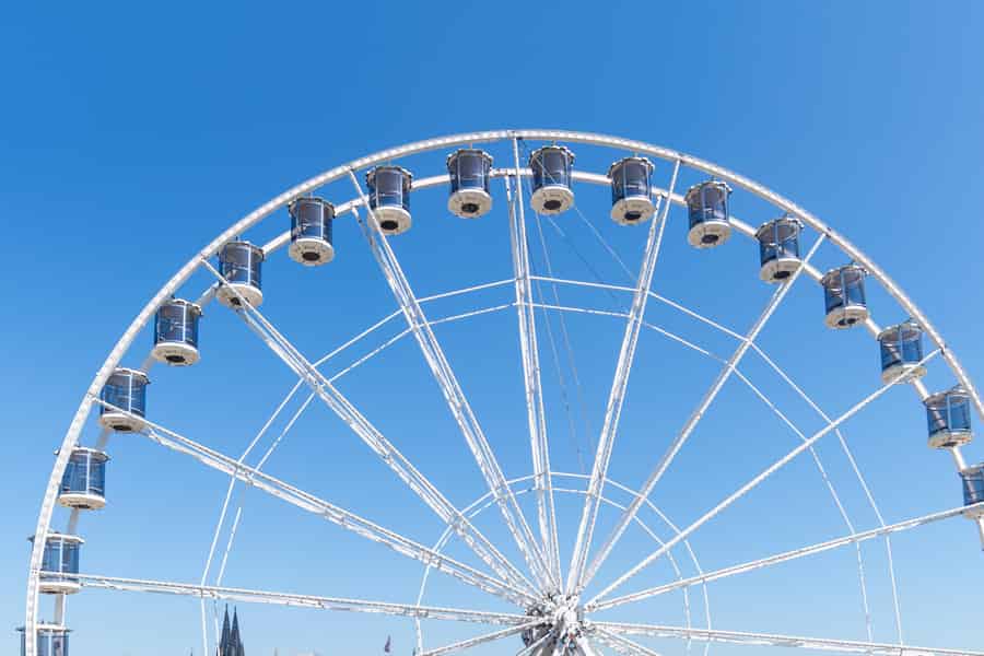 Köln: Riesenrad vor dem Kölner Zoo. Foto: GetYourGuide Köln: Riesenrad vor dem Kölner Zoo. Foto: GetYourGuide