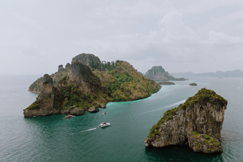 Krabi: 4 Island Premium Yacht with Snorkeling & Clear Kayak Half Day Morning Trip