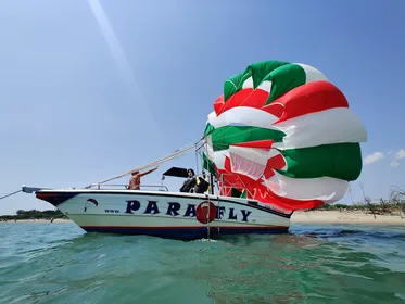 Marina di Pisticci: Magna Graecia Tour mit Parasailing