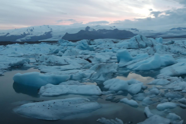 Glacier Lagoon and Diamond Beach Private Tour from Reykjavik