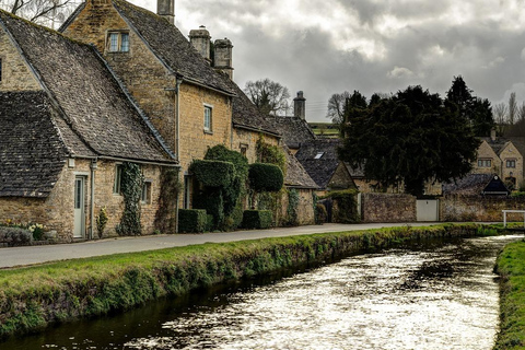 Oxford: Walking Tour with Cotswolds Villages Day Trip All Inclusive Full Day Private Tour in Oxford and Cotswold