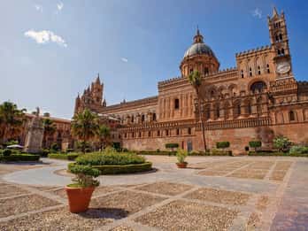 Private Day Tour to Palermo and Cefalù from Catania