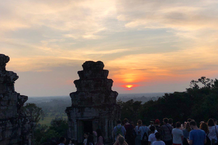 Angkor Wat Highlights Tour &amp; Sunset View