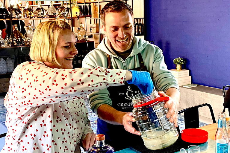 London: Make Your Own Gin Workshop with Take-home Bottle Private Group