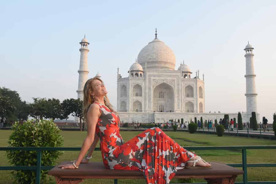 Von Jaipur: Private Tagestour zum Taj Mahal und nach Agra mit 5-Sterne-Mittagessen. Foto: GetYourGuide