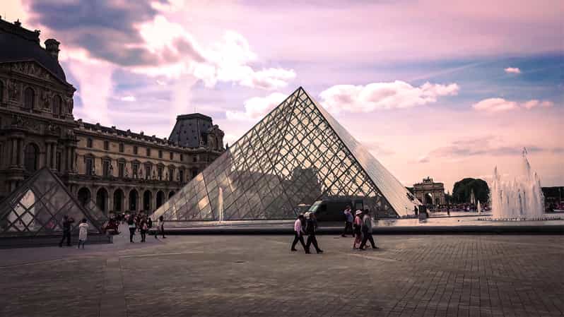 The Ultimate Louvre Experience (Options: Breakfast & Cruise