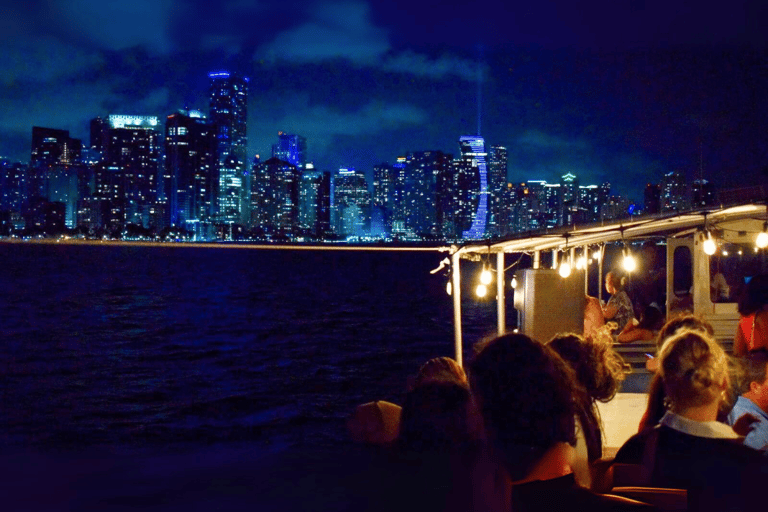 Crociera al tramonto con champagne a Miami - La migliore per ammirare lo skylineCrociera al tramonto con open bar