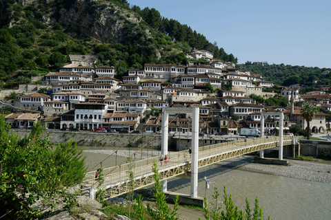 Berat : Visite du château, de Mangalem, de Gorica et du musée Onufri