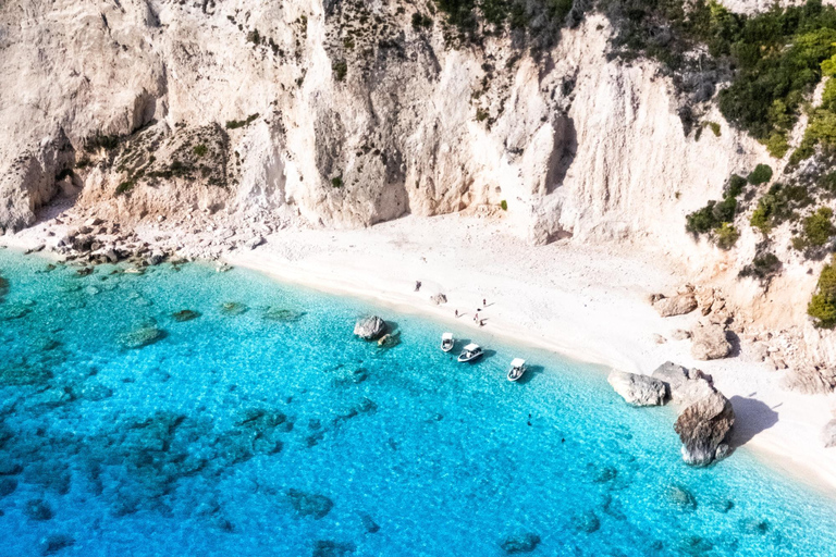 Prywatna łódź na Zakintos: jaskinie Keri, Mizithres, Agalas (maks. 5 osób)