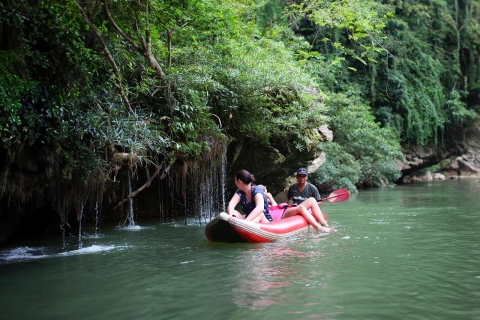 Wędrówka po dżungli Khao Sok i wycieczka kajakiemZ Khao Lak: wędrówka po dżungli Khao Sok i wycieczka kajakiem
