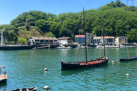 Coastal route from Pasaia to San Sebastian + Pintxos Sightseeing Tour